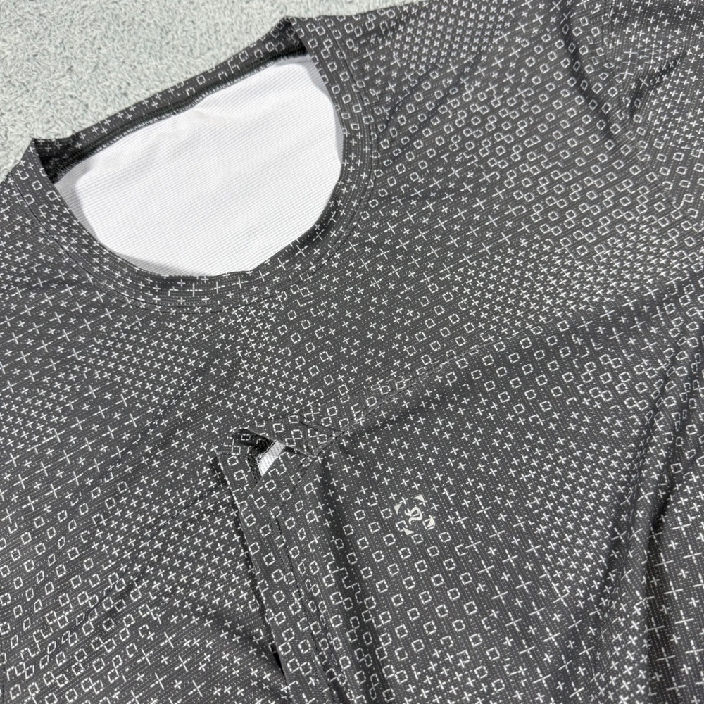 Lululemon Run Out Short Sleeve Shirt Mens Medium Stitch Camo Ice Grey Deep Coal
